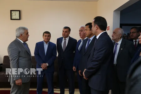 ​Azərbaycan Dövlət Neft Şirkətinin rəhbərliyi Çilov adasına səfər edib - FOTO