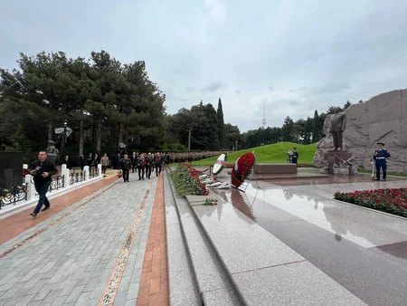 FHN-in kollektivi Ulu Öndərin xatirəsini yad edib