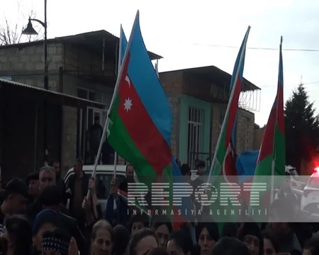 Состоялась церемония прощания с пропавшими, останки которых были найдены в Ходжалы 