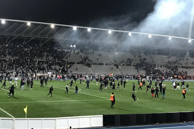 İki klub azarkeşlərə görə Fransa Kubokundan kənarlaşdırılıb