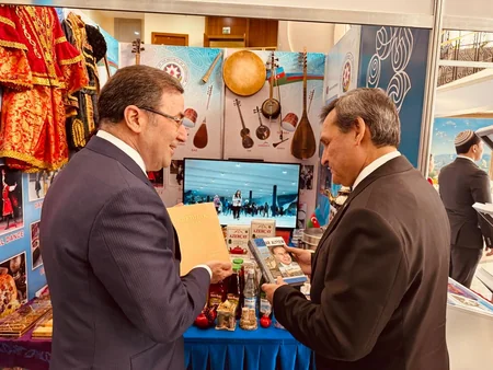 “Made in Azerbaijan” brendi məhsulları Türkmənistanda təqdim edilib