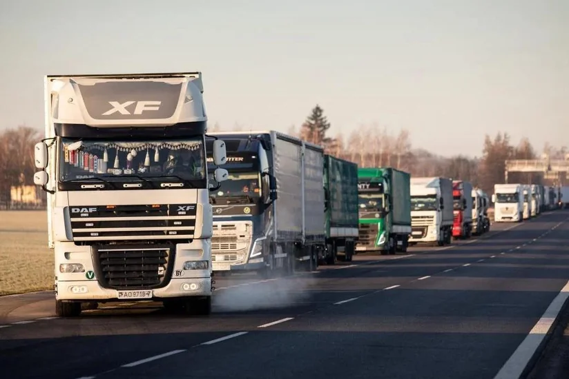 Poland to close borders for Russian, Belarusian trucks