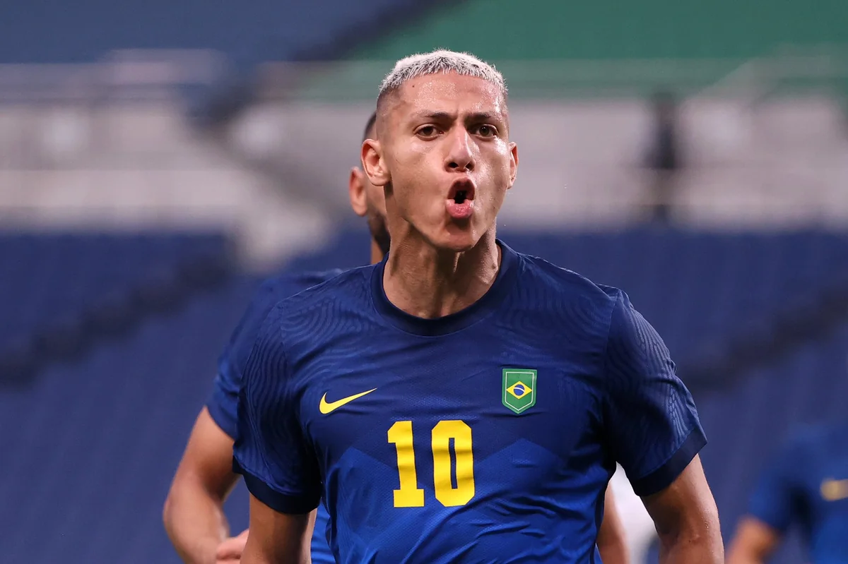 London klubu Braziliya millisinin hücumçusunu transfer edib