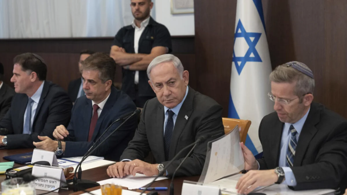 Israel's security cabinet discusses possible resumption of talks with Hamas