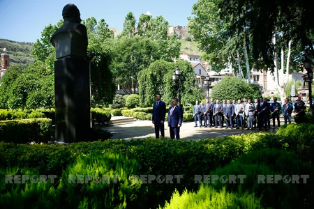 Tbilisidə AXC qurucularının məzarları ziyarət olunub