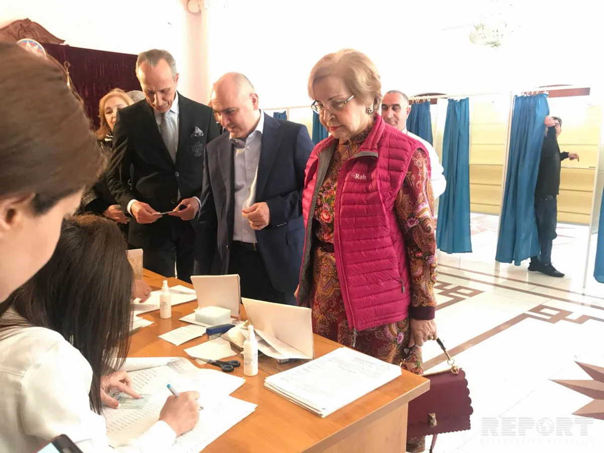 Ramiz Mehdiyevin həyat yoldaşı səs verib