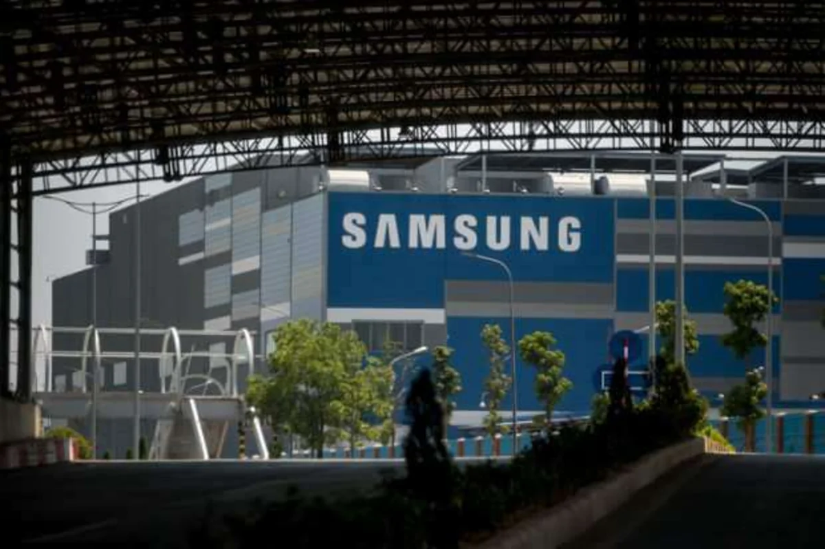 “Samsung” koronavirusun təsiri altında olan şəhərlərdəki müəssələrini bağlayır
