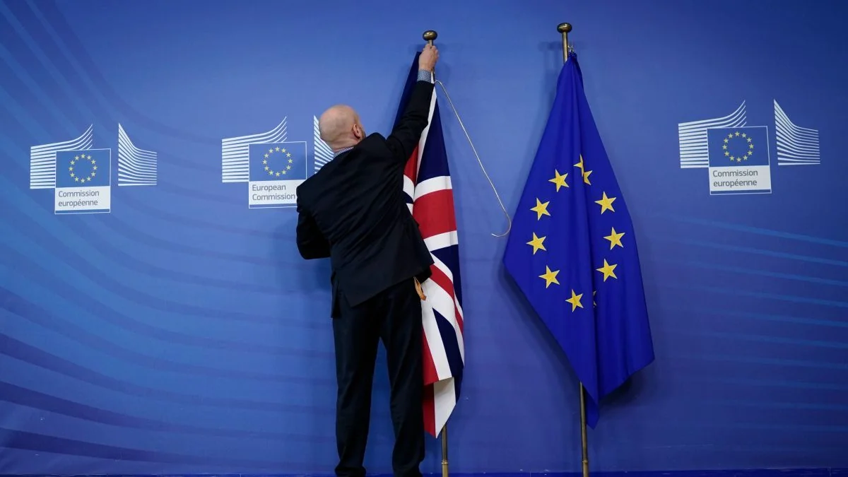 СМИ: ЕС добивается права применять санкции к Британии при нарушении условий торговли