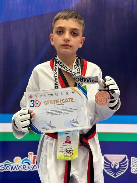 Azərbaycan taekvondoçuları Özbəkistanda 12 medal qazanıblar