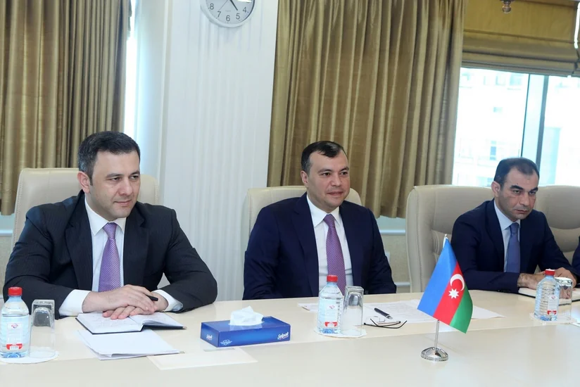 Azərbaycanla BƏT arasında əlaqələrin genişləndirilməsi müzakirə olunub