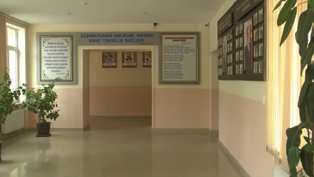 Sumqayıtda gimnaziyanın direktor müavini dayəni döyüb