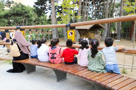 Организован визит в Бакинский зоопарк детей, возвращенных из Ирака и Сирии