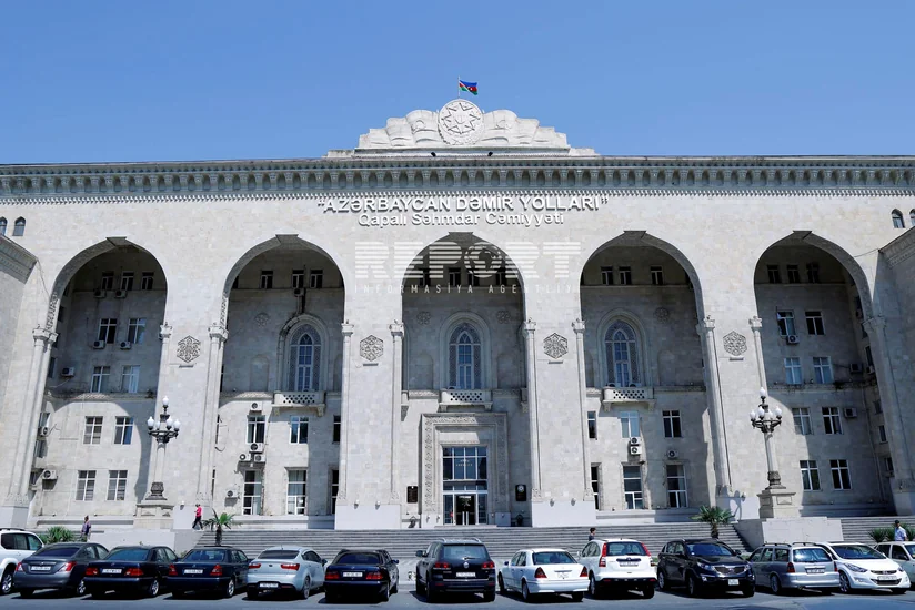 Azərbaycan Dəmir Yolları bayram günlərində işini gücləndirəcək