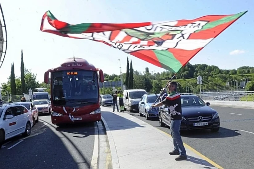 Atletik klubu Bakıya 21 futbolçu və 20 azarkeşlə gəlir