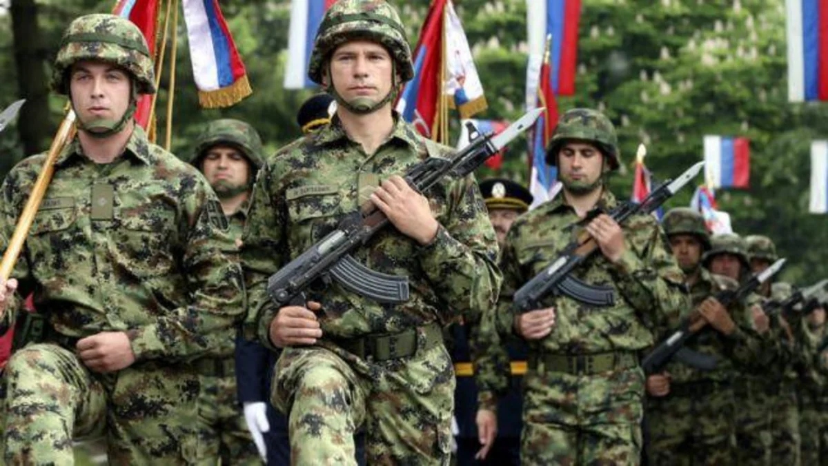 Serbiyada könüllü hərbi xidmətə görə aylıq 323 avro veriləcək