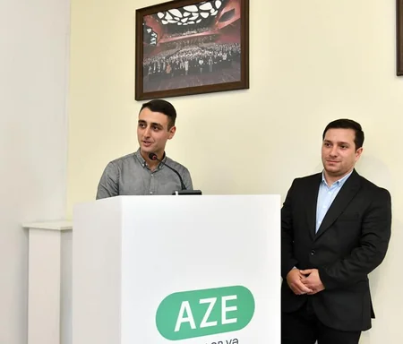 Fərid Qayıbov medal qazanmış idmançılarla görüşüb