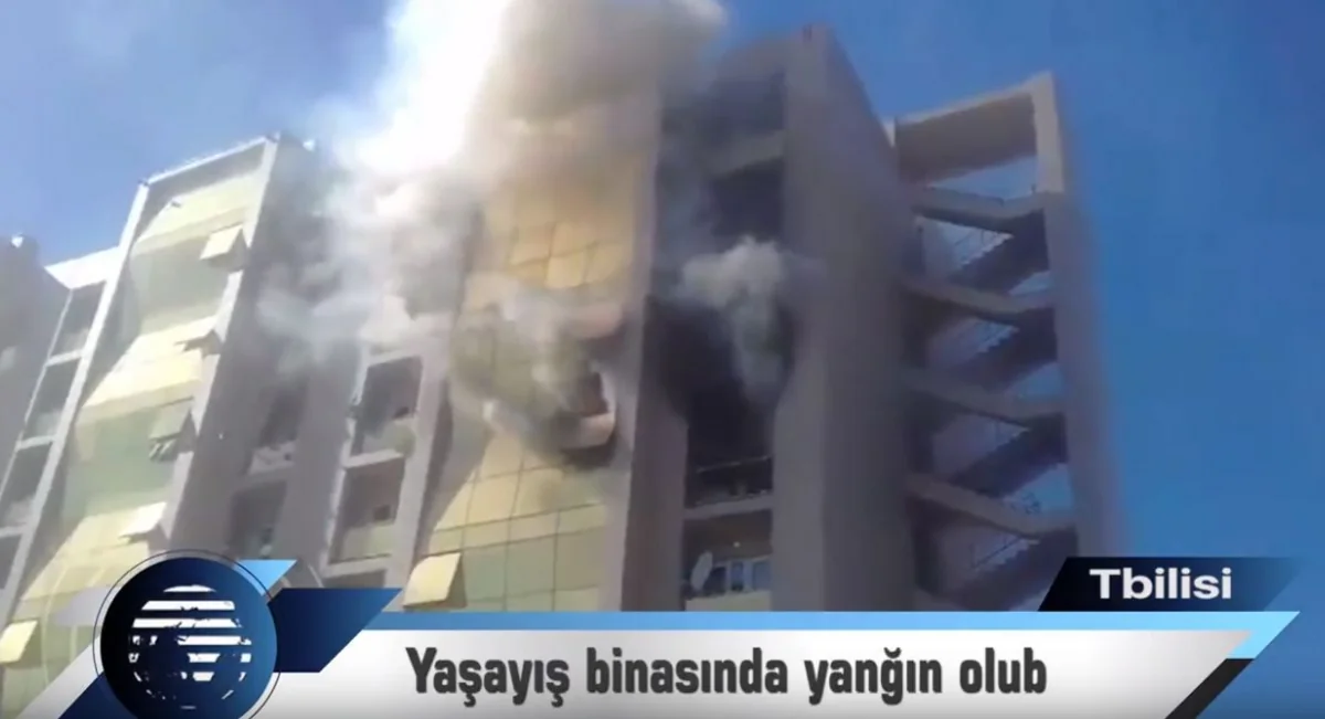 Tbilisidə yaşayış binasında yanğın olub, sakinlər təxliyyə edilib