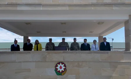 Hərbi hissələrdə andiçmə mərasimi keçirilib