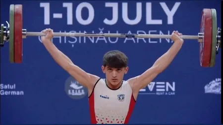 Azərbaycan ağırlıqqaldıranı Avropa birinciliyində üç medal qazanıb