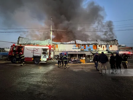 Tbilisinin Lilo Mall bazarındakı yanğın lokallaşdırılıb - YENİLƏNİB