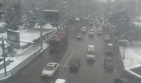 BNA: Bakıda nəqliyyat vasitələrinin hərəkətində müşahidə edilən sıxlıq aradan qaldırılıb