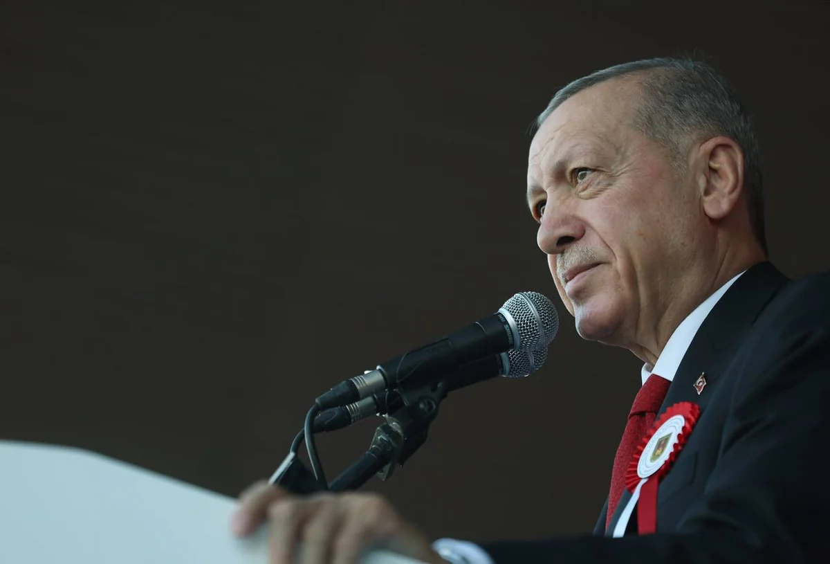 Ərdoğan: Minlərlə şəhid verdik, amma nə terrora, nə də onu müdafiə edənlərə boyun əydik