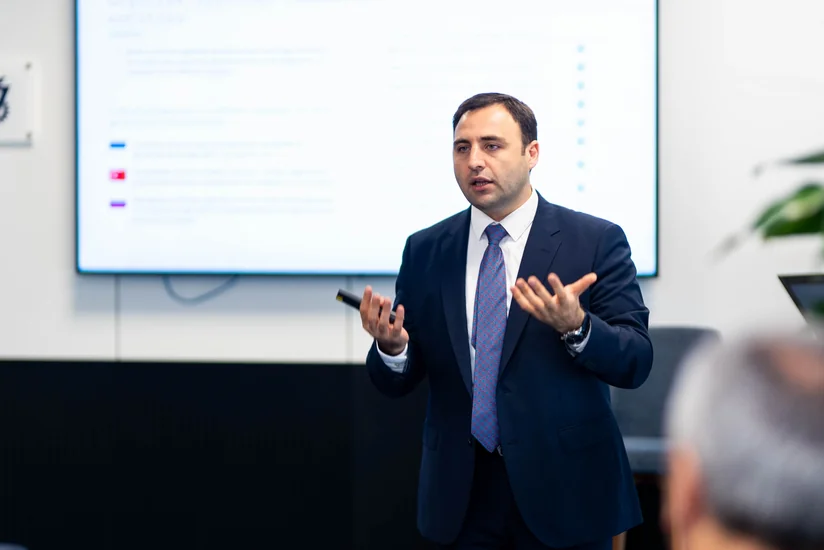 Kağızsız Hökumət layihəsinə dair yeni həll təqdim edilib