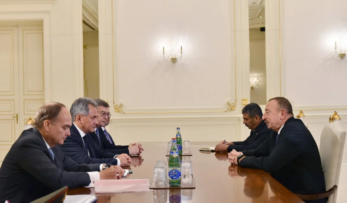 ​Президент Азербайджана принял Шойгу