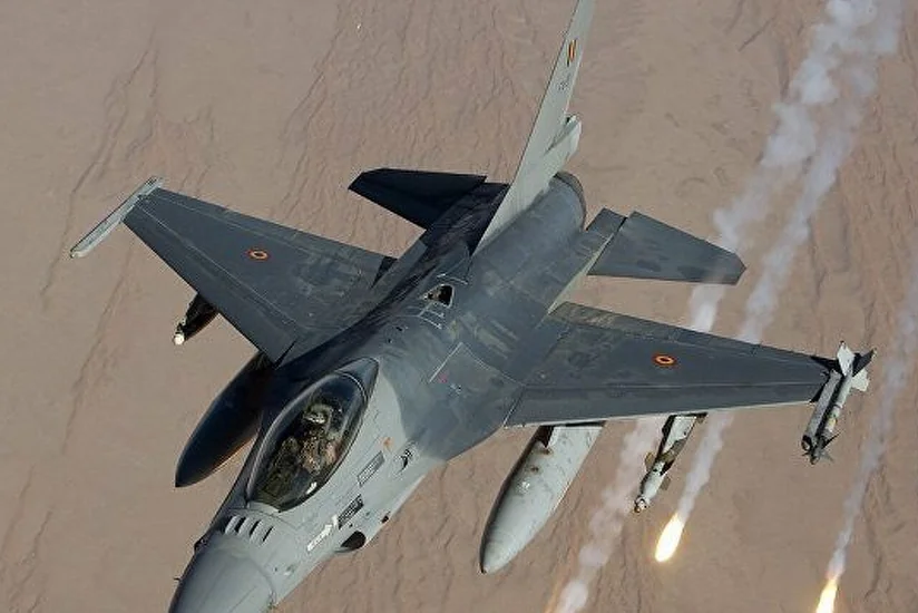 Бельгийский истребитель врезался в здание в Нидерландах