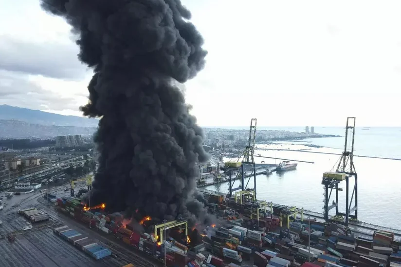 Пожар в порту Искендерун потушили