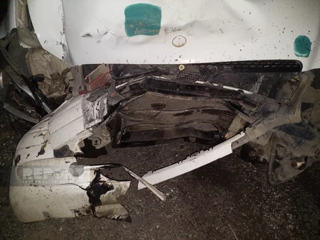 Hacıqabulda yük və minik avtomobilləri ilə toqquşub, xəsarət alanlar var