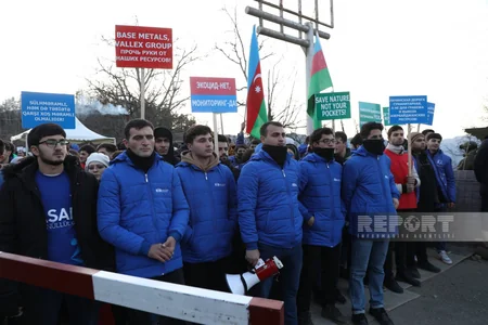 Protesters standing their ground although Khankandi-Lachin road is open