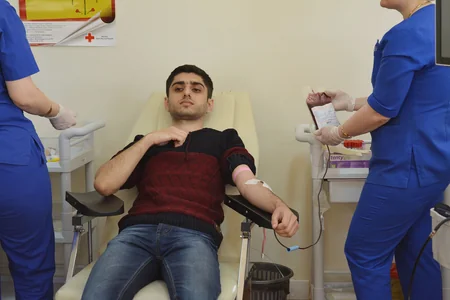Tibb Universitetində orduya dəstək məqsədilə qanvermə aksiyası keçirilib - FOTO
