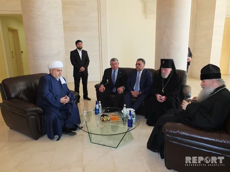 Şeyxülislam Allahşükür Paşazadə Gürcüstana səfərə gedib