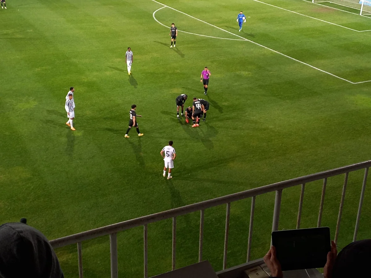 Qarabağın legioneri Neftçi ilə oyunda zədələnib