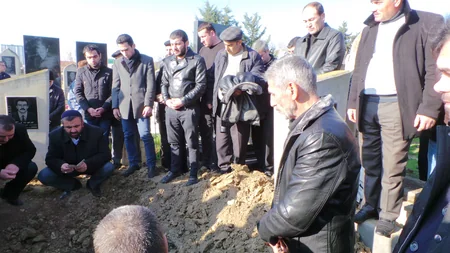Günəşli” yatağında baş verən qəzada həlak olan daha bir neftçi dəfn olunub - FOTO
