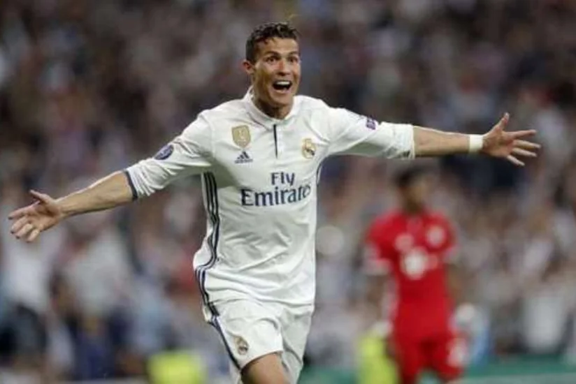 Роналду стал первым футболистом в истории, забившим во всех шести матчах группового раунда ЛЧ
