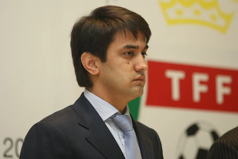 Baku, Dushanbe to twin