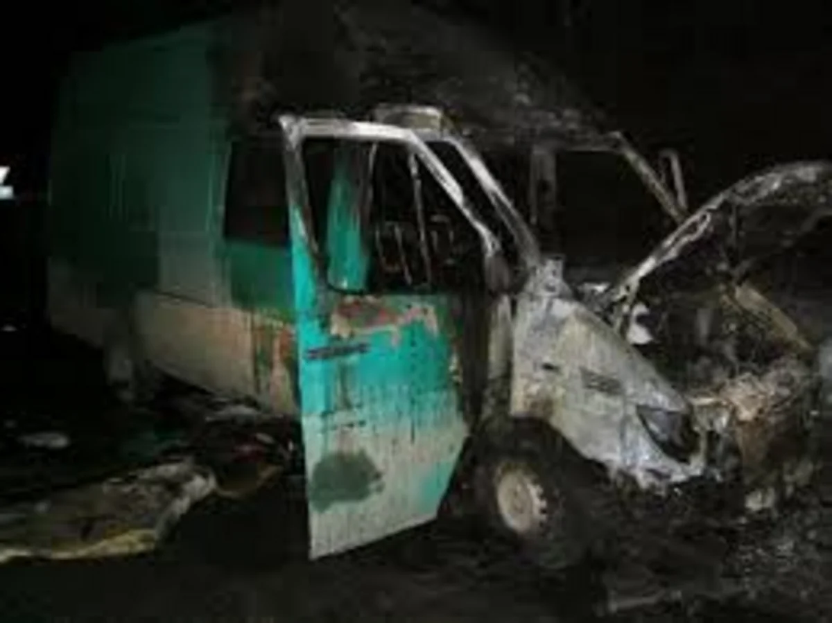 Qaradağ rayonunda “Mercedes” markalı yük avtomobili yanıb