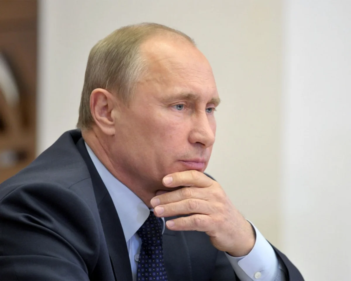 Vladimir Putin: Biz ilk dəfə üç dövlət başçısı səviyyəsində Bakıda toplaşacağıq