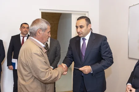 Kənd təsərrüfatı nazirinin müavini Hacıqabulda vətəndaşları qəbul edib