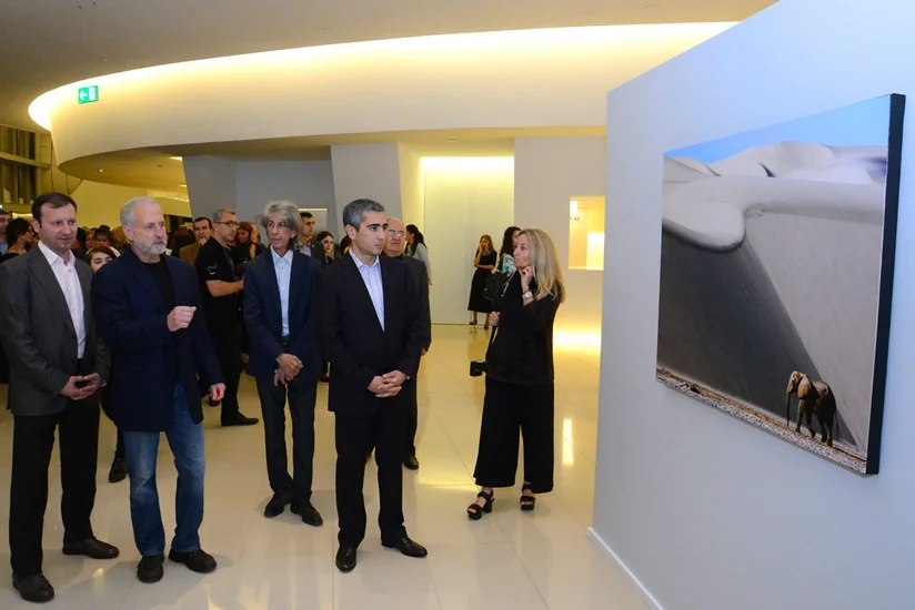 Heydər Əliyev Mərkəzində məşhur fotoqrafın fərdi sərgisi açılıb