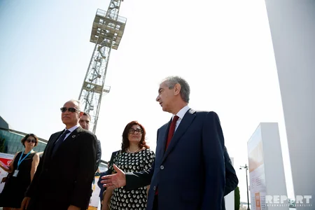 Bakı Bulvarında Dayanıqlı İnkişaf Məqsədlərinə həsr olunmuş stendlərin açılış mərasimi keçirilib