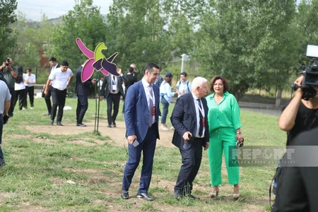 Qlobal Forumun iştirakçıları Şuşanın tarixi məkanları və əsrarəngiz təbiəti ilə tanış olublar