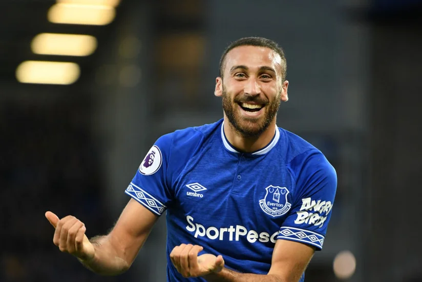 Everton Türkiyə millisinin hücumçusu ilə vidalaşır