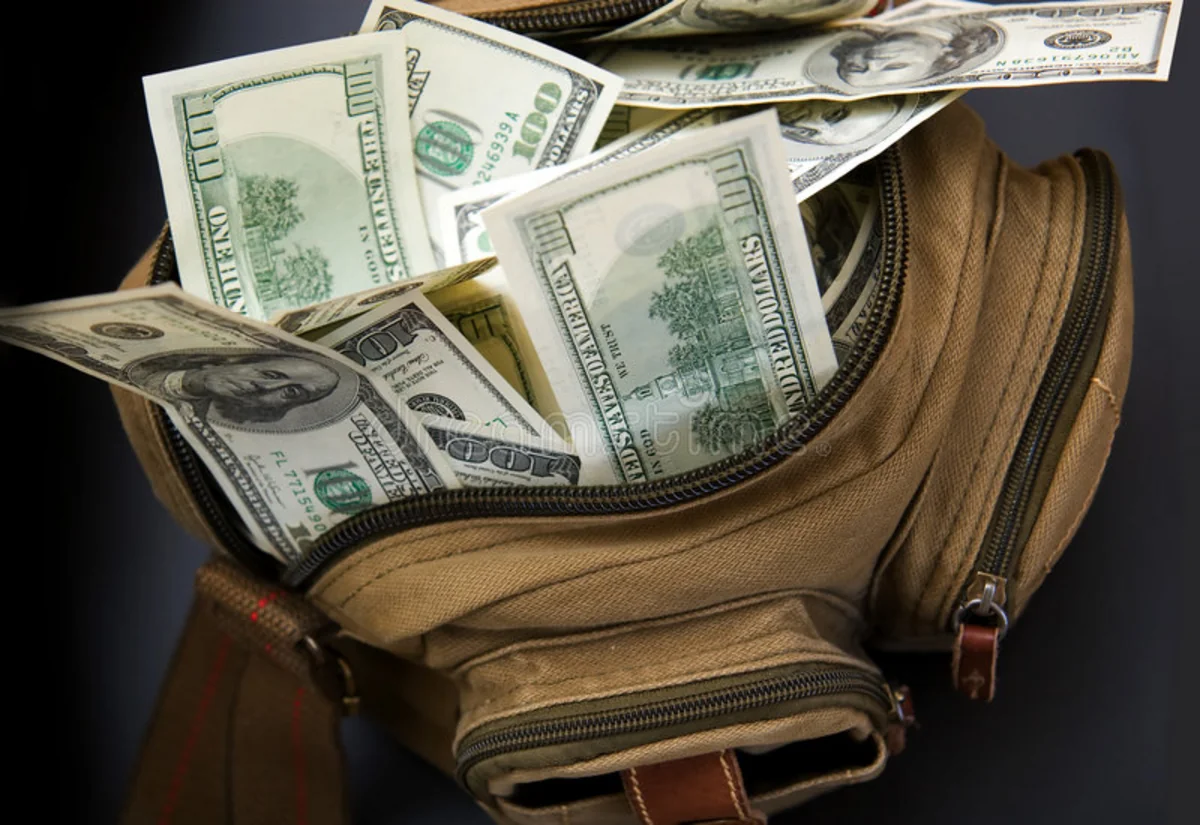 Bakıda 408 min dollarlıq dələduzluq edilib