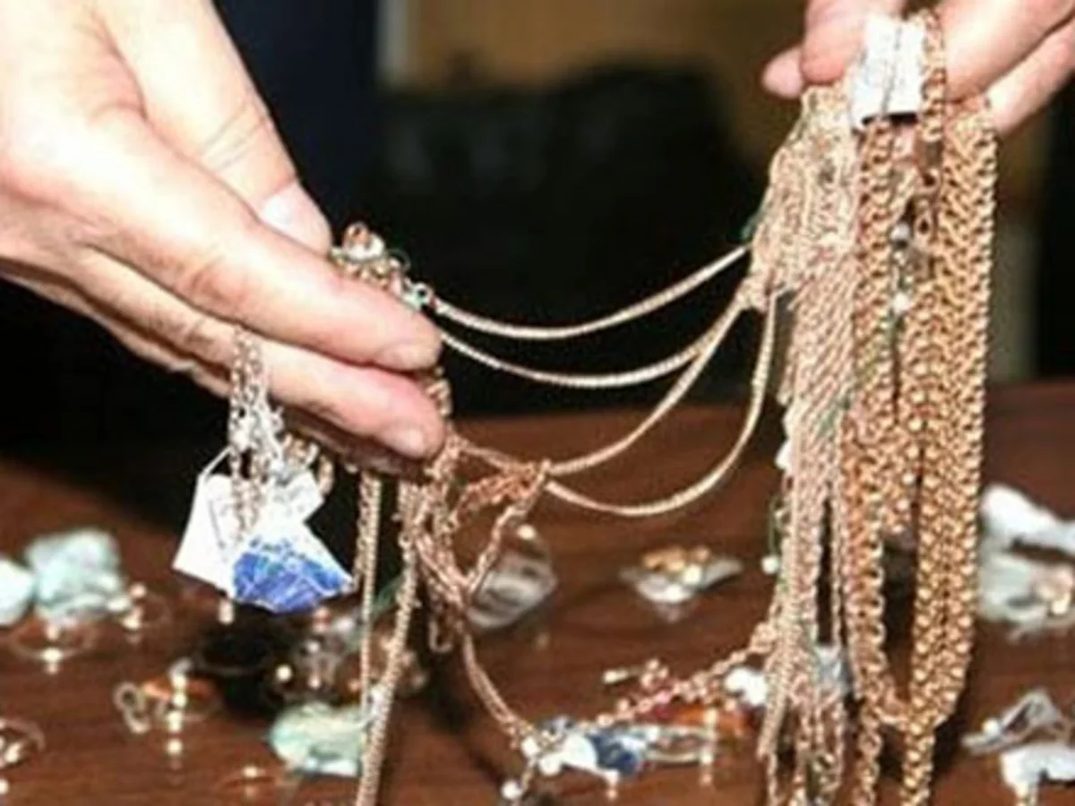 Azərbaycanda aktyorun qardaşının evindən iki dəfə oğurluq edilib