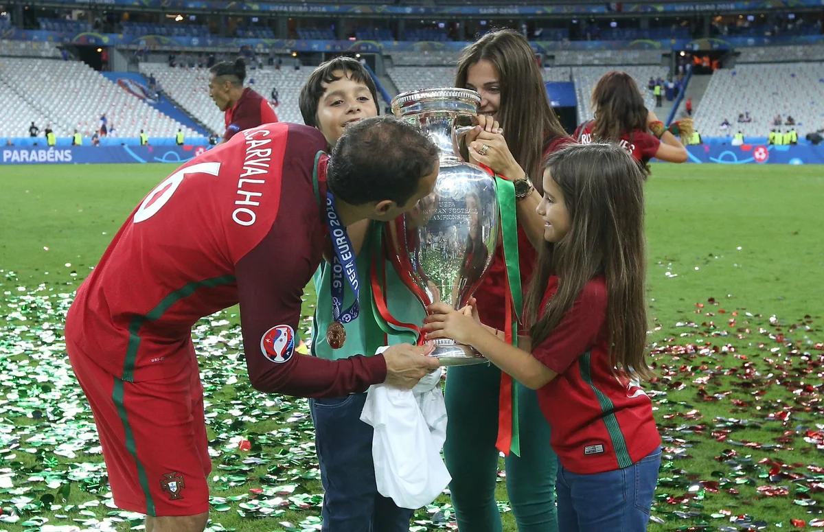 Avropa çempionu olan ən yaşlı futbolçu açıqlandı