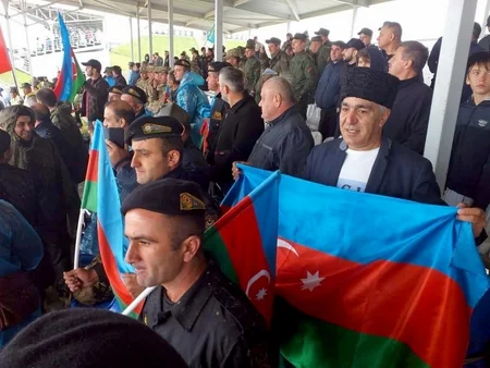 Azerbaijani tank crew one more step closer to Tank Biathlon final  - VIDEO