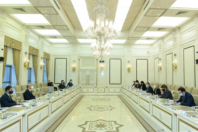  Sahibə Qafarova italiyalı deputatlarla görüşüb